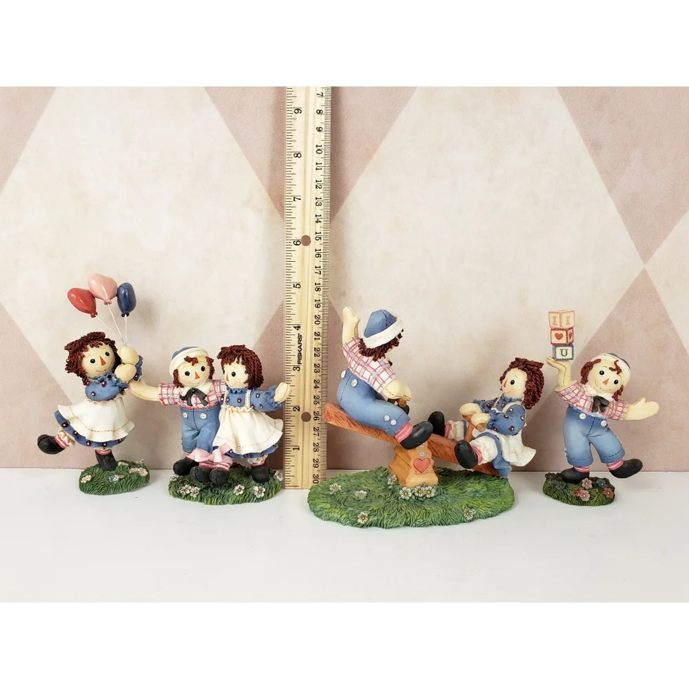 Enesco | Raggedy Ann & Andy Figurines - Picture 3 of 5